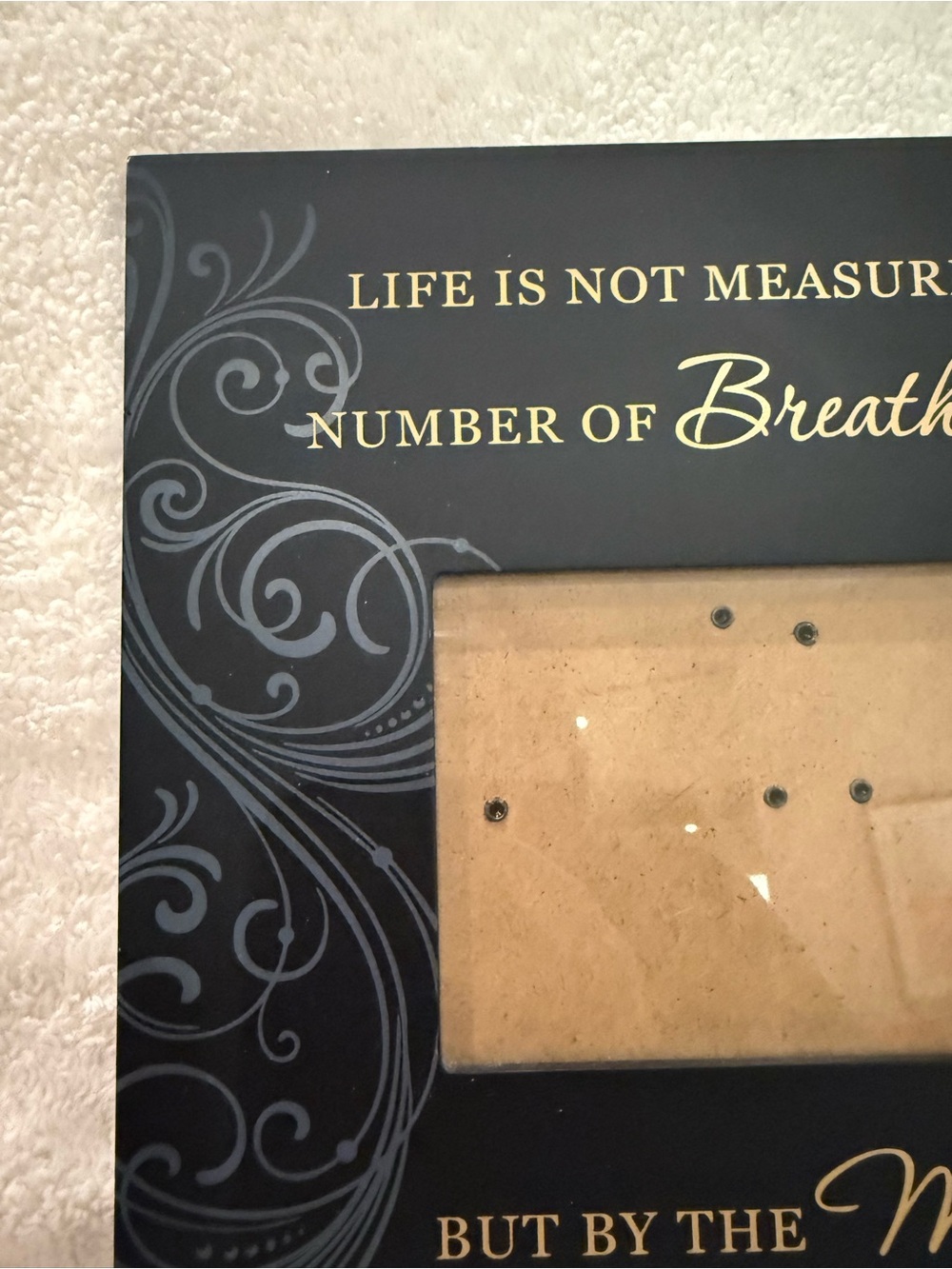 LIKE NEW black wood frame with inspirational message for 4x6 size photo memories - Picture 6 of 9